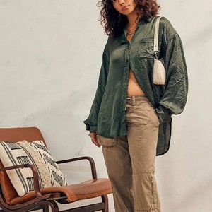 UO Sadie Crushed Satin Shirt Urban Outfitters Top S, M